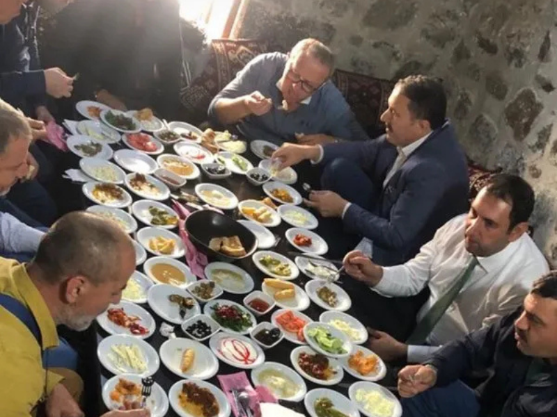 Sur İçindeki Geleneksel Kahvaltı Salonları