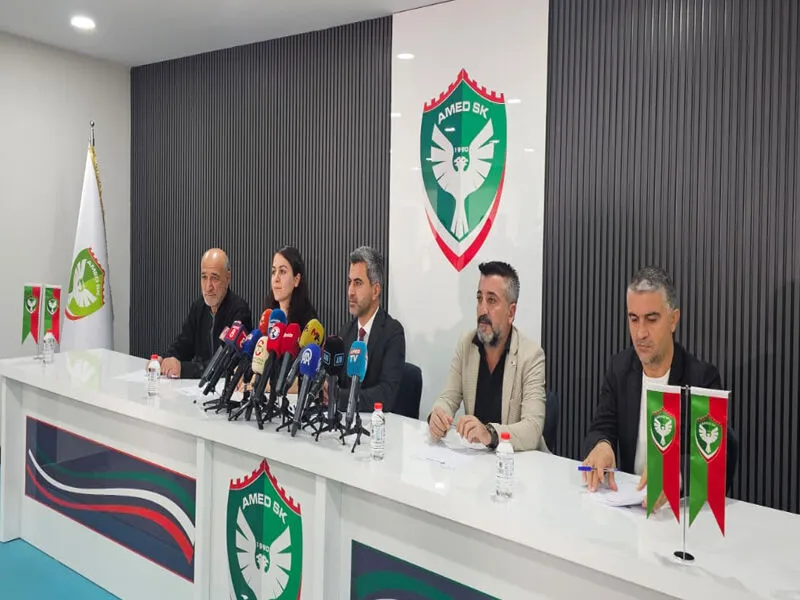 Amedspor Başkanı Nahit Eren’den Atatürk Pankartı Tartışmasına Yanıt4