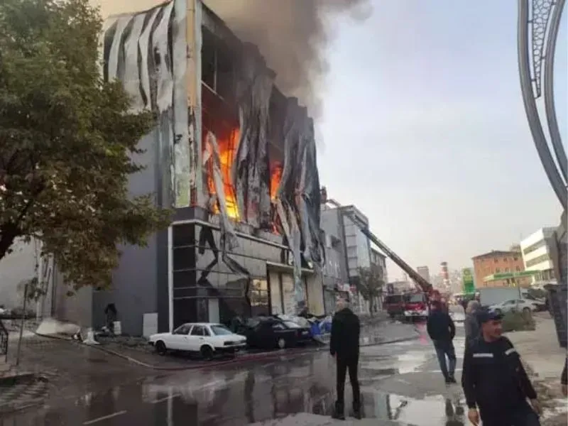 Diyarbakır’da 6 Kadın Işçinin Ölümü Sonrası Tepkiler2