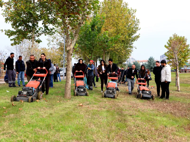 Diyarbakır’da Gençlere Uygulamalı Bahçe Bakımı Eğitimi 2