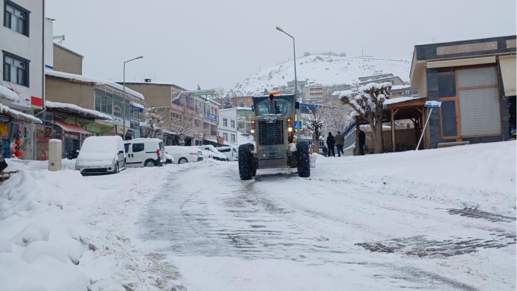 Diyarbakir Kulp Kar Yol Kapandi3