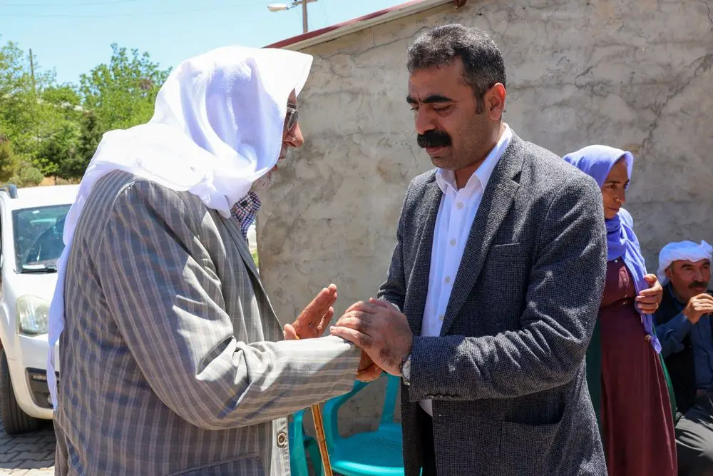 Karacadağ’da yurttaşlarla doğrudan temas, sorunlara yerinde çözüm arayışı 14