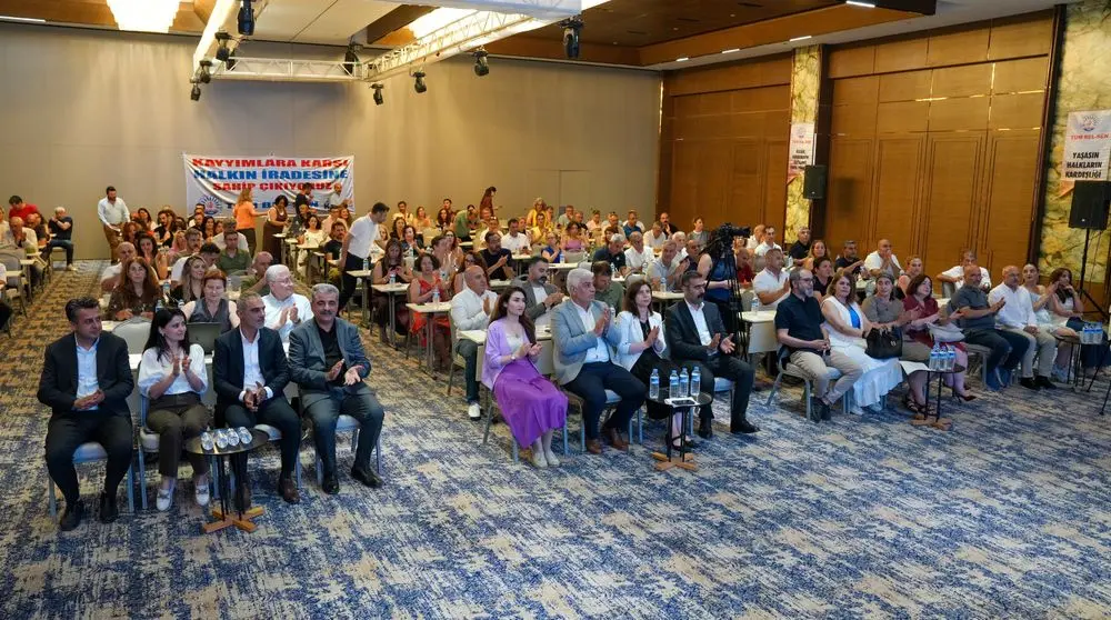 Eşbaşkan Bucak: Yerel demokrasi ruhu yeniden güncellenmeli 2