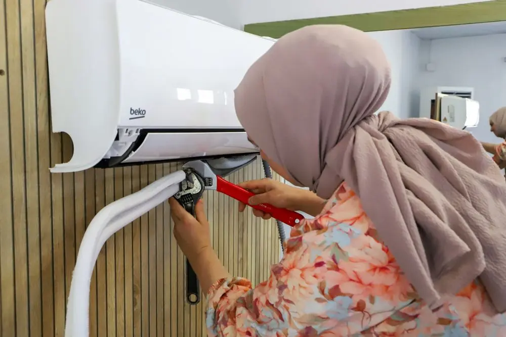 Kadınlara yönelik klima-kombi bakım eğitiminin üçüncü dönemi 6