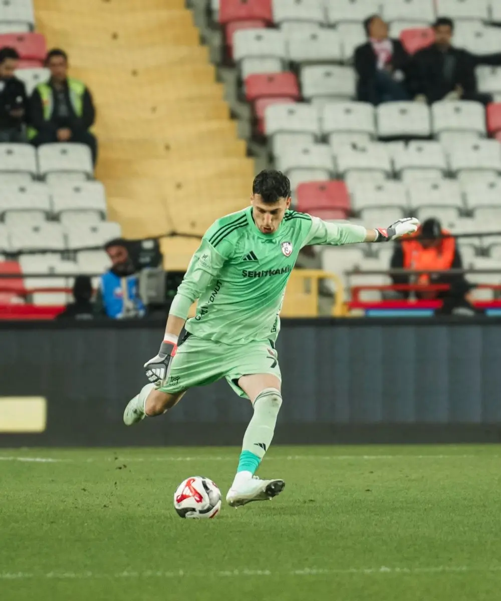 Asist yapan kaleci; Mustafa Burak Bozan - Tek Spor
