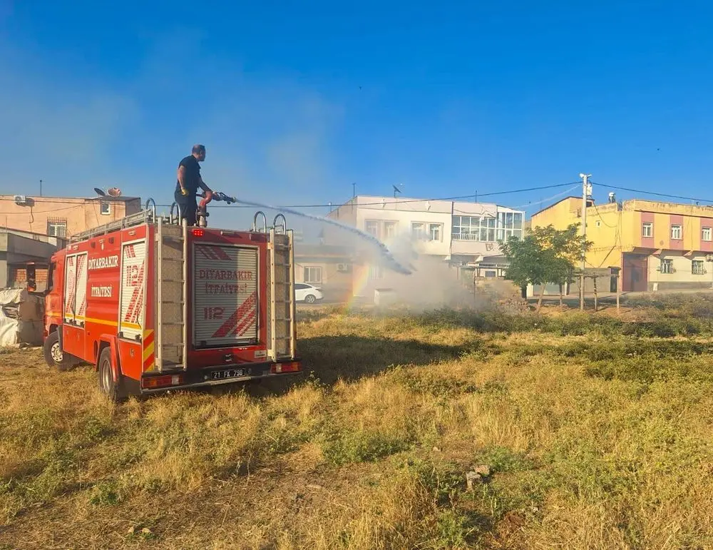 İtfaiye ekipleri 73 günde bin 804 yangına müdahale etti 4