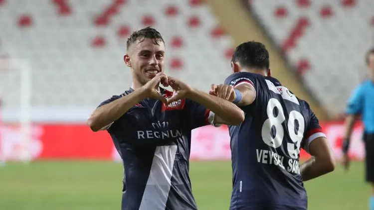Antalyasporlu Bünyamin Balcı, Fransa Ligue 1 ekiplerinden Strasbourg'un radarında - Son Dakika Spor Haberleri