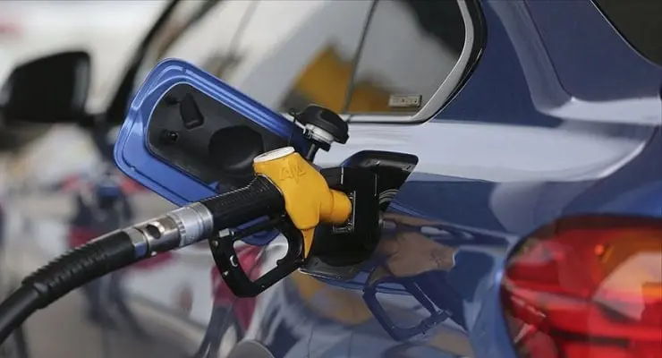 Benzin ve motorine büyük zam: Güncel akaryakıt fiyatları - Diken