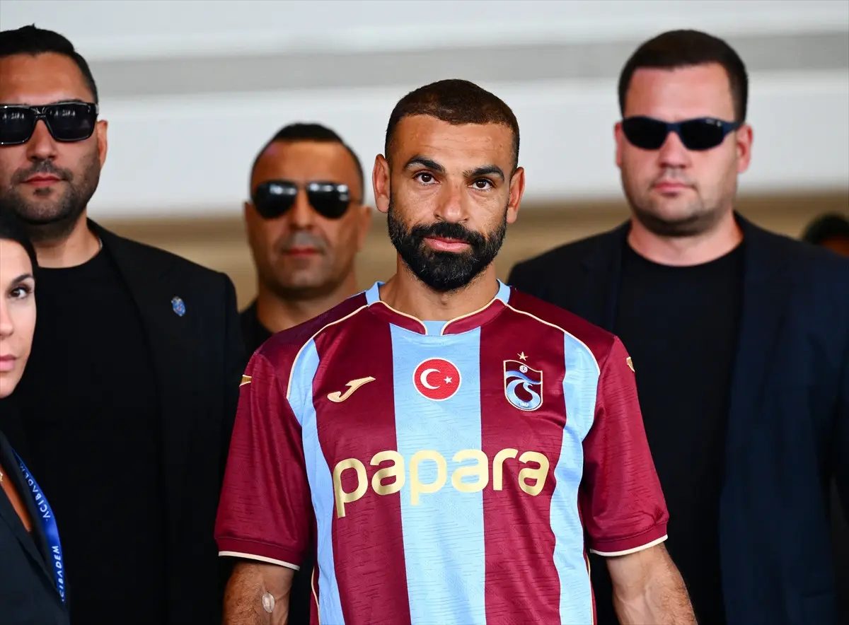Salah, Trabzonspor formasıyla ilk kez kamera karşısında: "Bize Her Yer Trabzon!"
