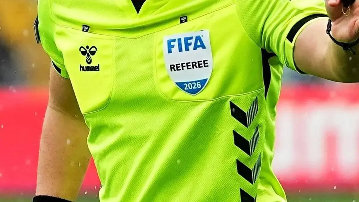 UEFA hakem kararları için 'Net Çizgi'yi kullanıma sundu - Son Dakika Futbol Haberi