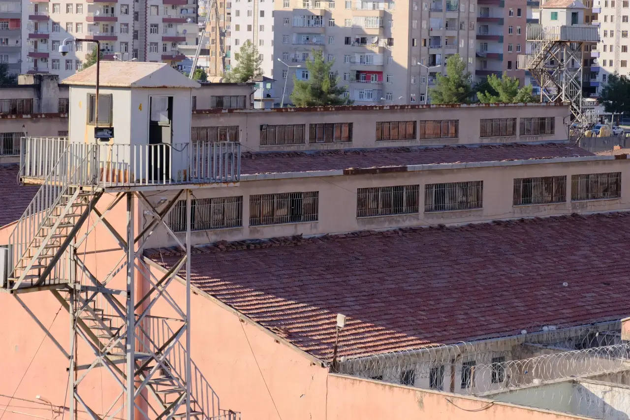 Diyarbakır 5 No'lu Cezaevinin müzeye dönüştürülmesi için Danışma Kurulu oluşturulacak - Evrensel