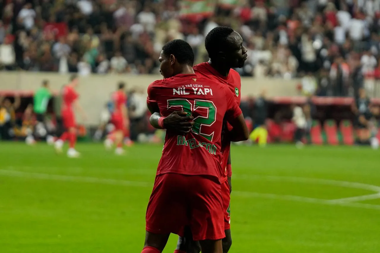 Amedspor evinde Konyaspor'u devirdi: Mbaye Diagne ile gelen altın değerinde 3 puan