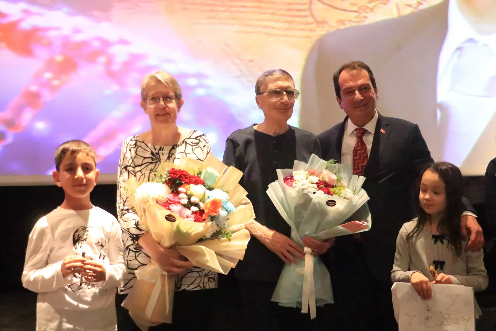 Nobel ödüllü bilim insanı Aziz Sancar Diyarbakır'da gençlerle buluştu: Bir ömür bilime adandı