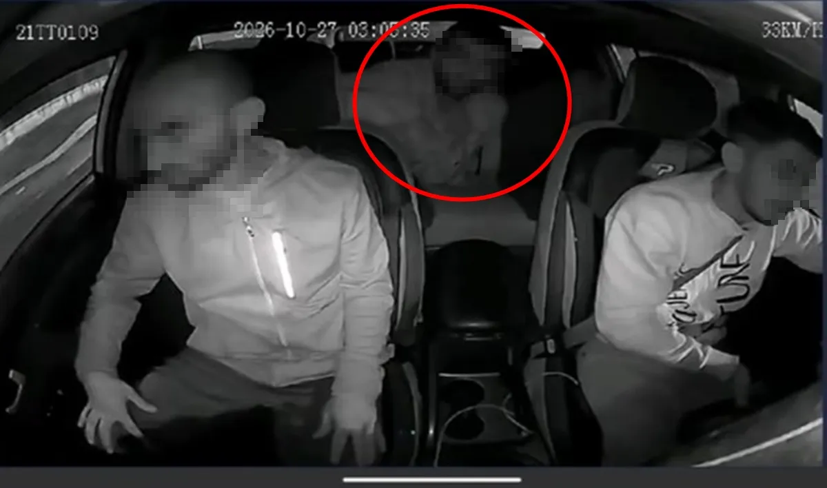Diyarbakır'da takside unutulan telefonu çalan yolcu güvenlik kamerasına yakalandı