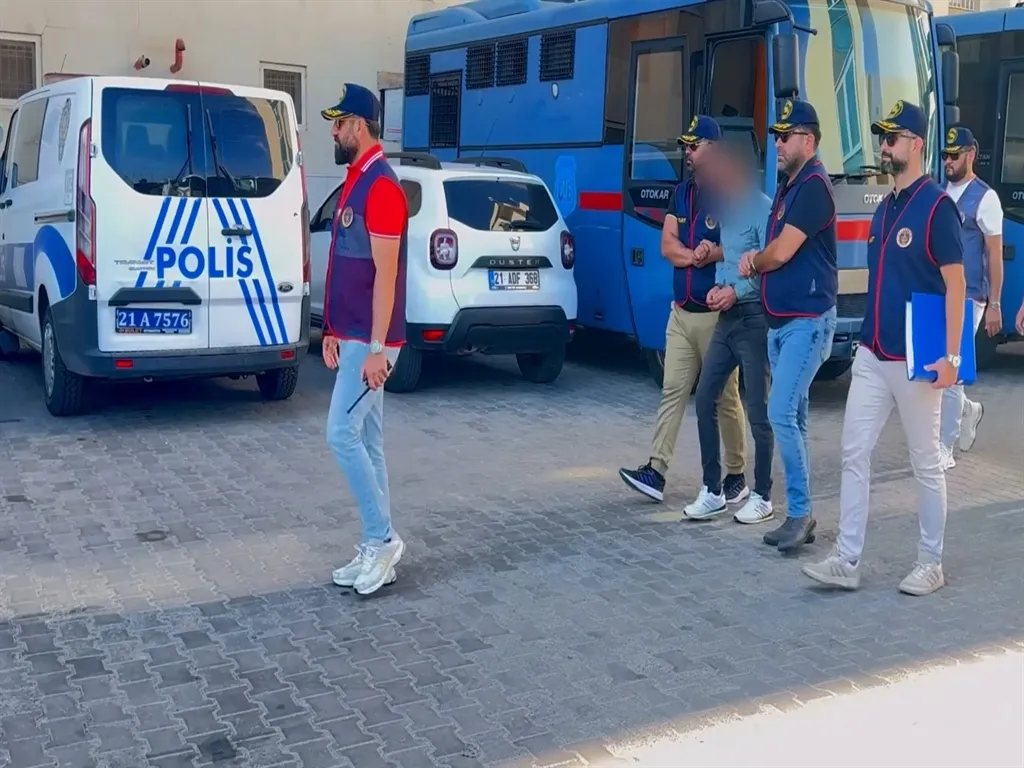 Diyarbakır'da 10 yıl sonra aydınlanan cinayet davası: Eski eşten çarpıcı tanıklık