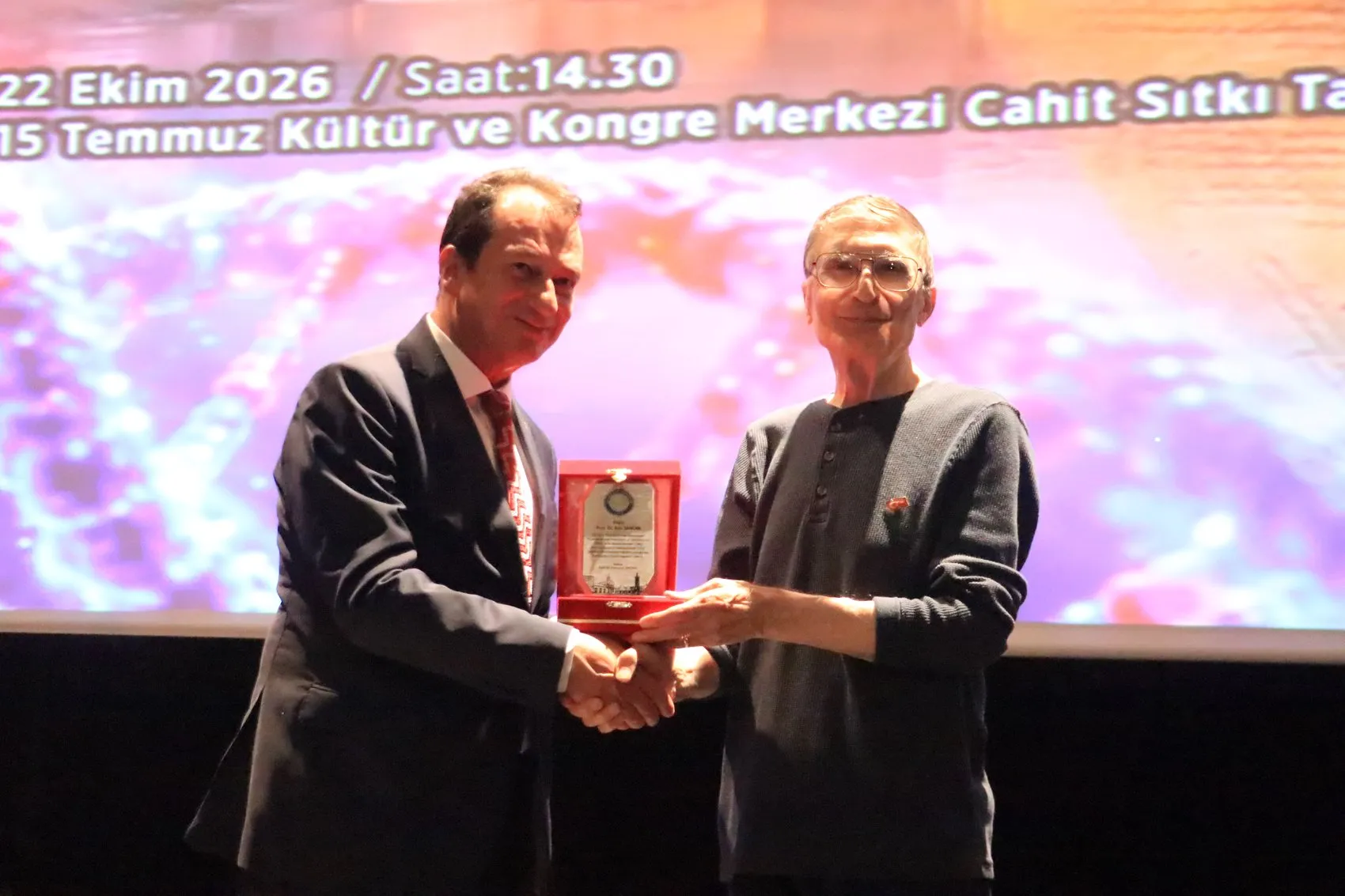 Nobel ödüllü bilim insanı Aziz Sancar Diyarbakır'da gençlerle buluştu: Bir ömür bilime adandı