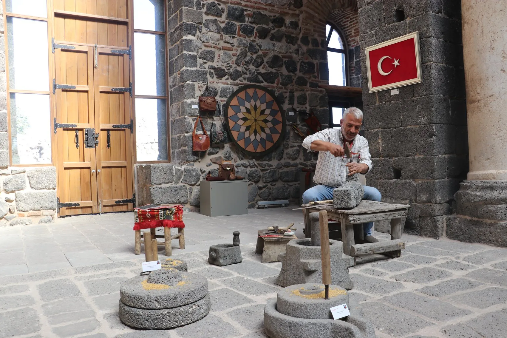 Diyarbakır Kültür Yolu Festivali başladı: 14 noktada 249 etkinlik şehri saracak