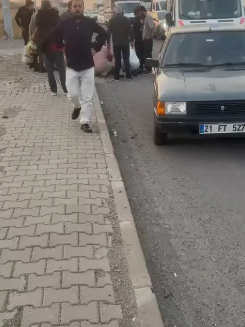 Diyarbakır Bismil'de korkutan kaza: Otomobilin çarptığı 12 yaşındaki çocuk yaralandı