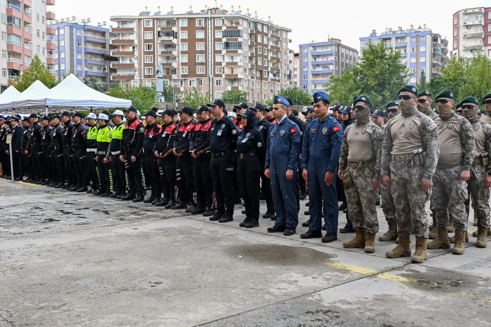 Diyarbakır'da görevli polis memuru Abdülkadir Bulut için hüzünlü veda töreni