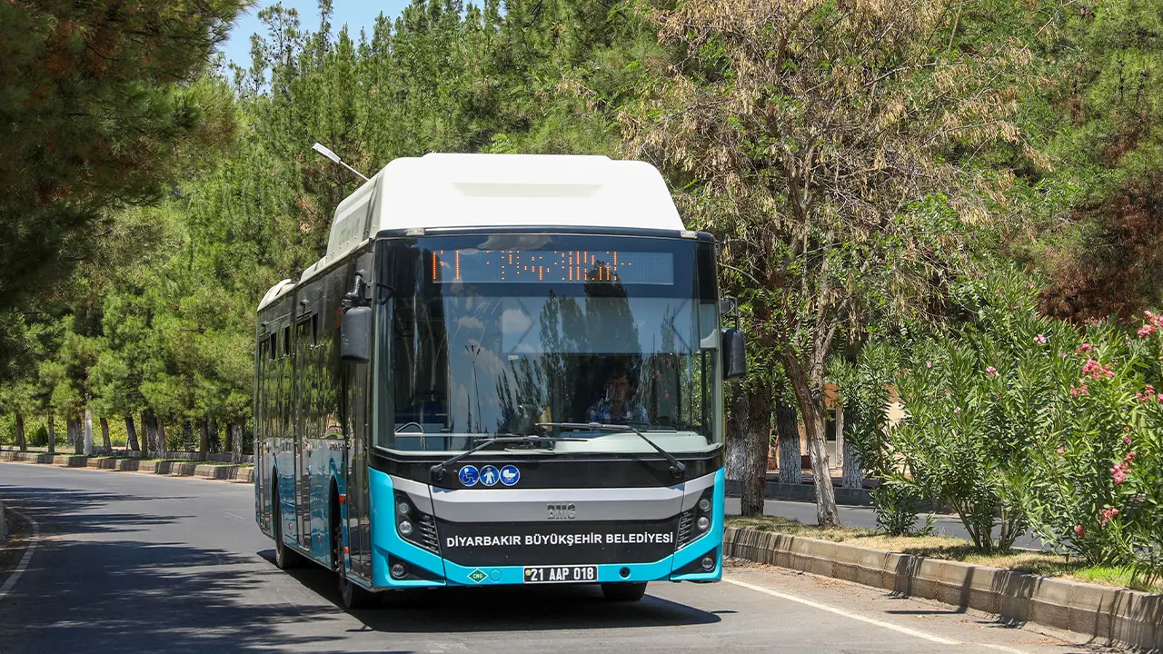 Diyarbakır'daki 3 otobüs hattı uzatıldı