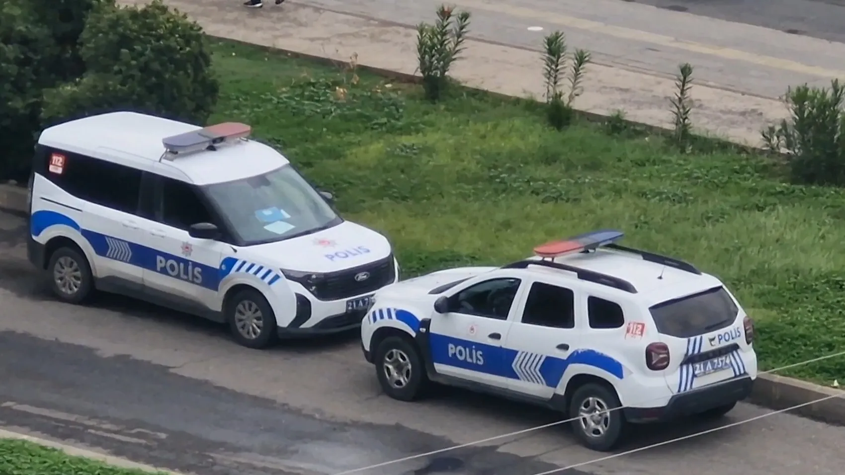Diyarbakır Adliyesi'nde duruşma öncesi arbede: 2 kişi yaralandı, 6 gözaltı