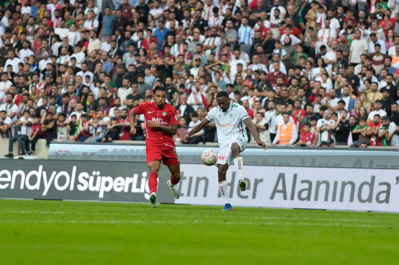 Amedspor evinde Konyaspor'u devirdi: Mbaye Diagne ile gelen altın değerinde 3 puan