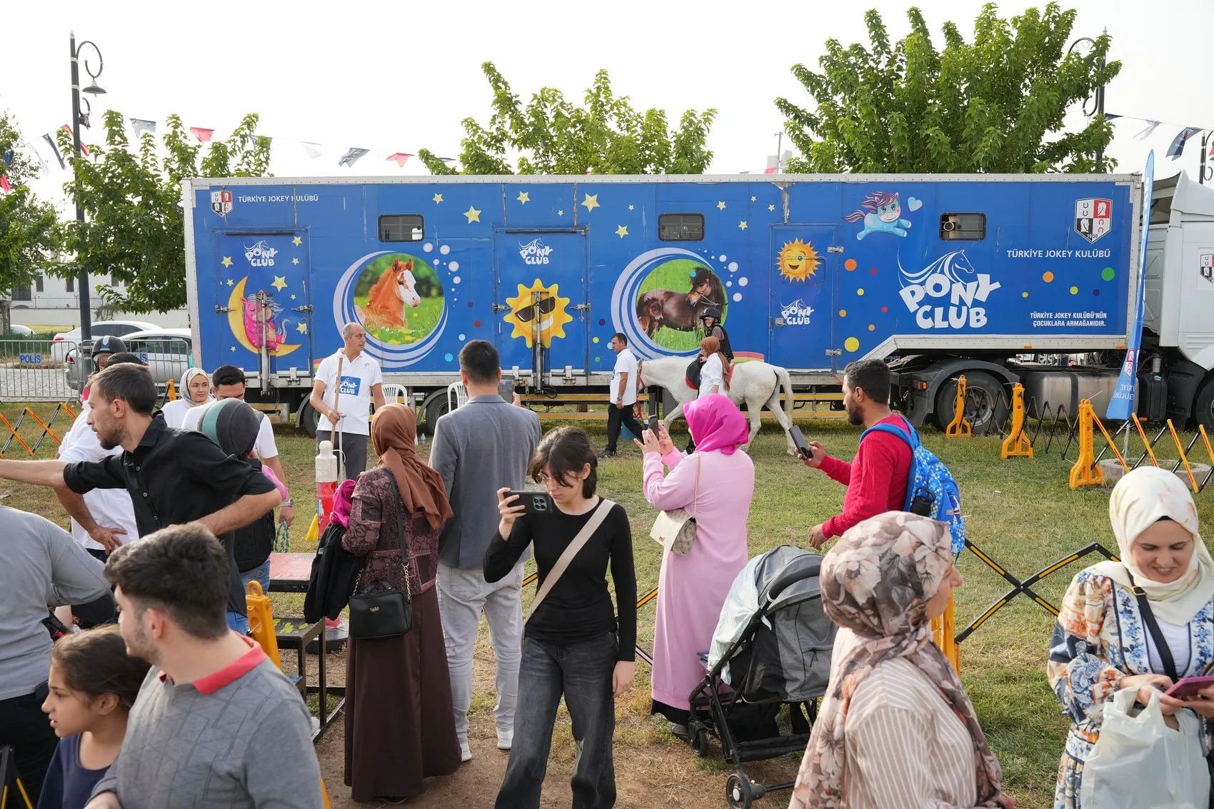 Diyarbakır Kültür Yolu Festivali'nde büyük ilgi: İlk 5 günde 700 bin ziyaretçi