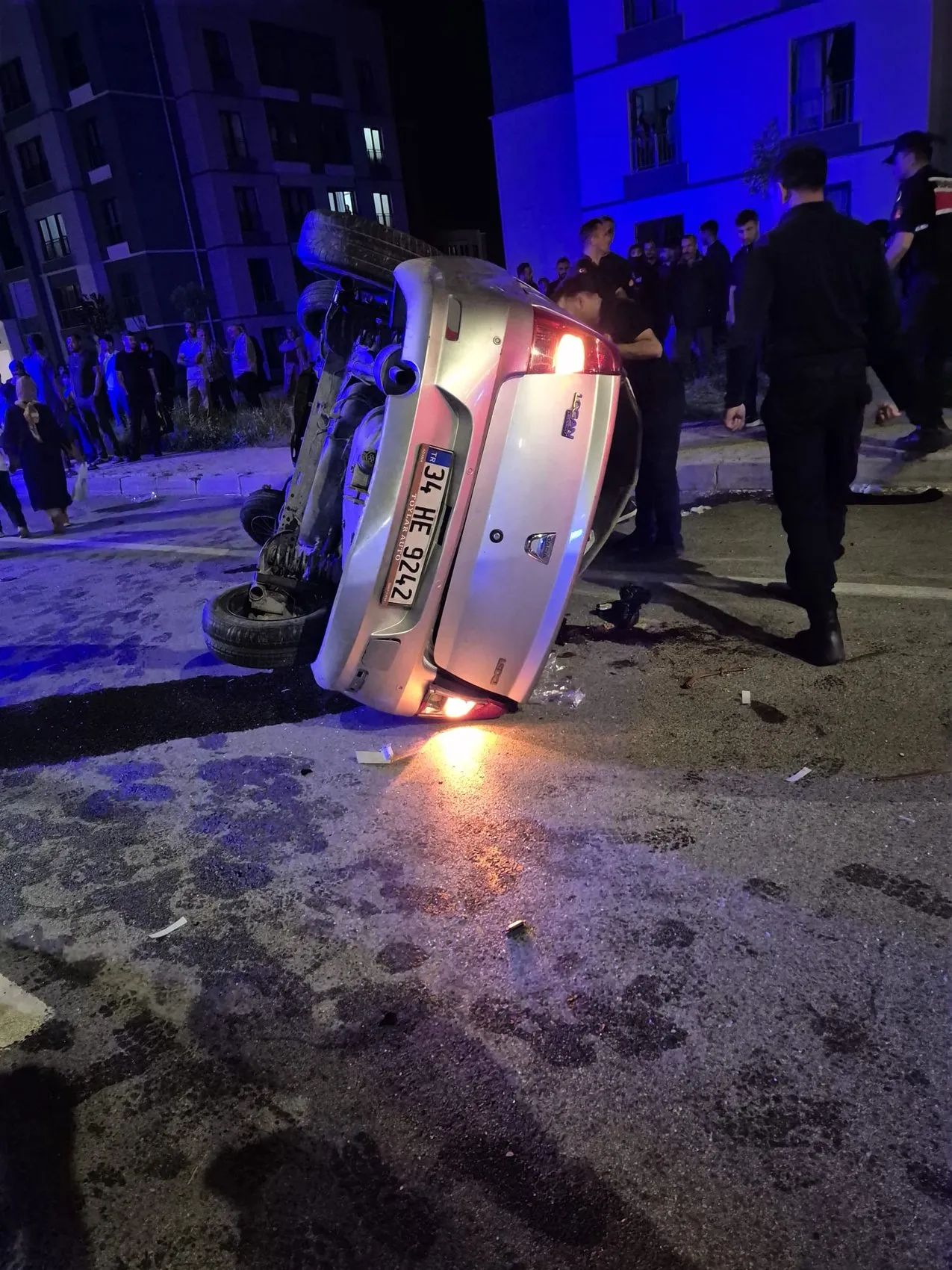 Diyarbakır Bağlar'daki TOKİ konutları yolunda feci kaza 2 can kaybı ve 7 yaralı var