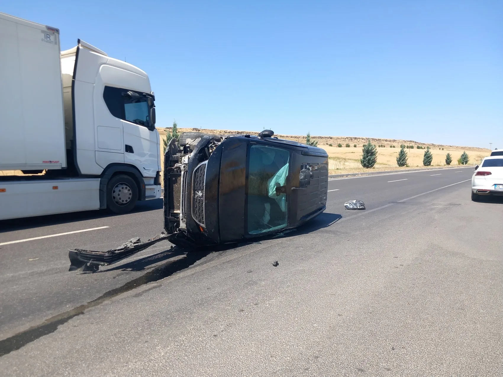 Diyarbakır-Mardin çevre yolunda trafik kazası Toraman kavşağında 6 kişi yaralandı