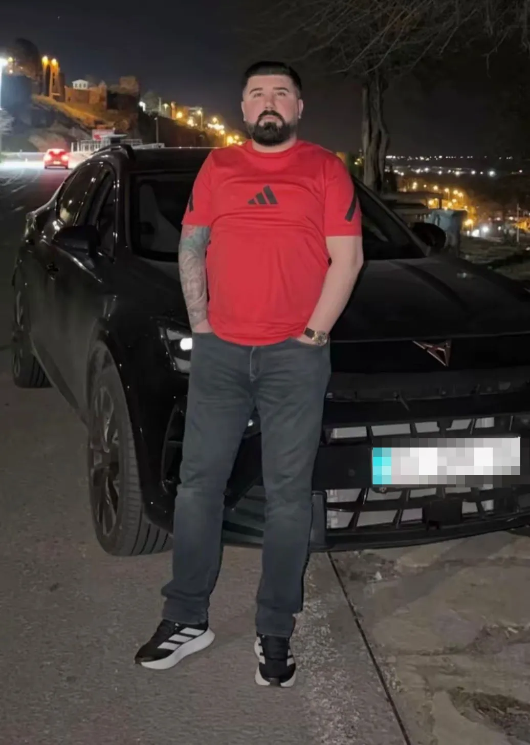 Sur ilçesinde sokak ortasında silahlı saldırı Ali Tanrıverdi hayatını kaybetti