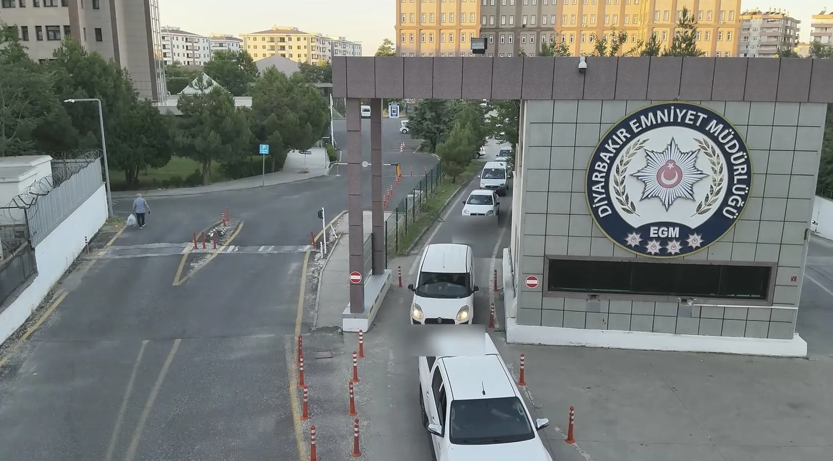 Diyarbakır merkezli dev sanal kumar vurgununa emniyetten ağır darbe 24 kişi tutuklandı
