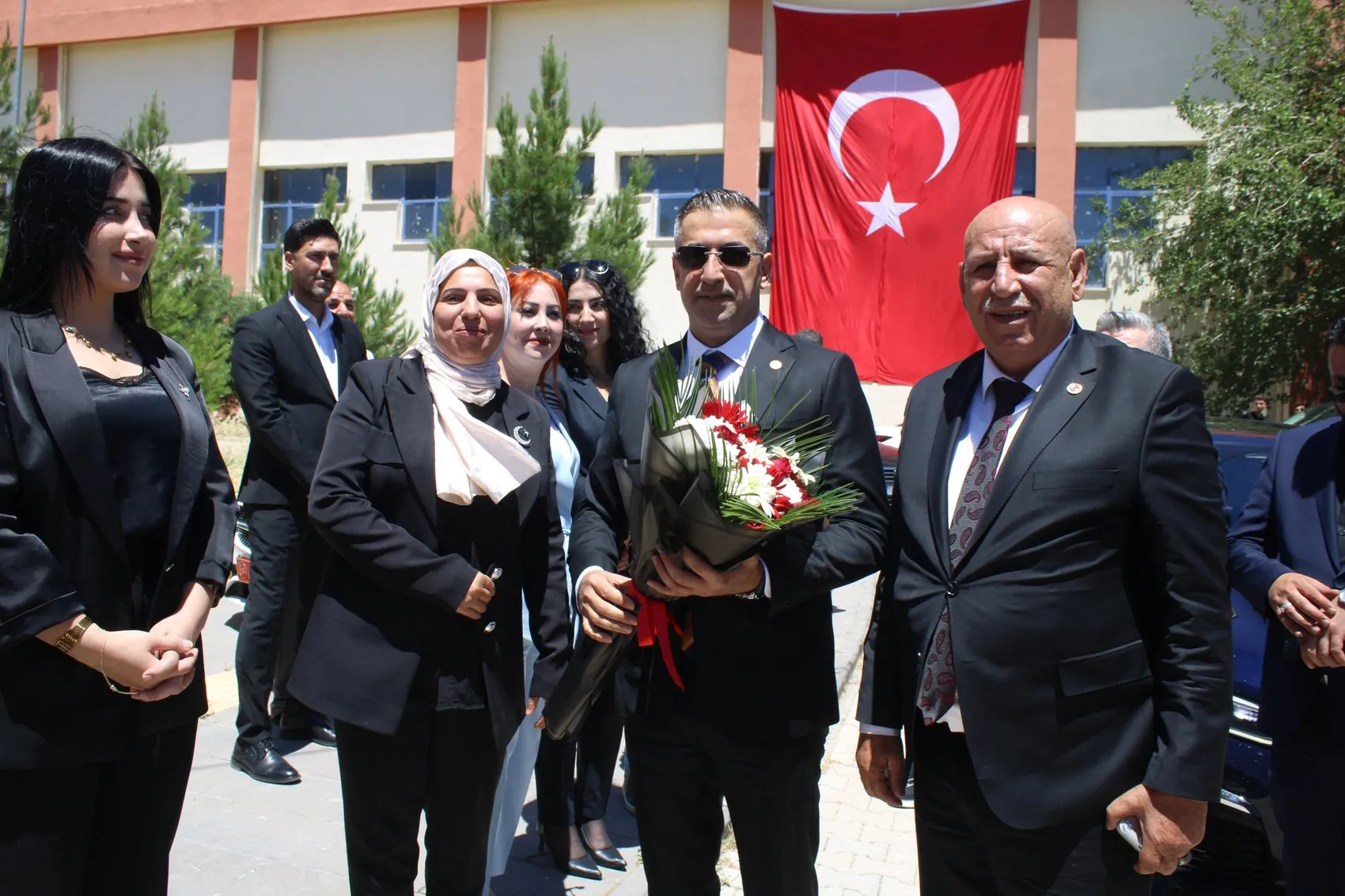 Ergani'deki MHP Kongresinde Ankara'daki Mitinge Sert Yanıt Bölücü ve Terörist Tartışması
