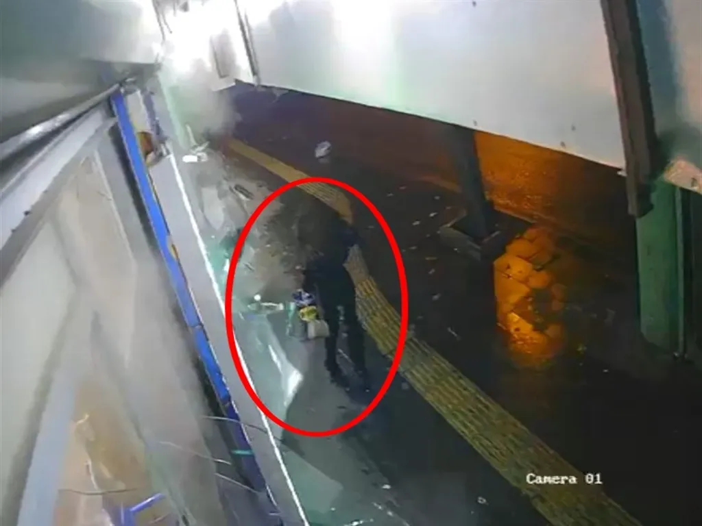 Bağlar'da markete yapılan bombalı saldırı için 33 yıla kadar hapis istemiyle dava açıldı