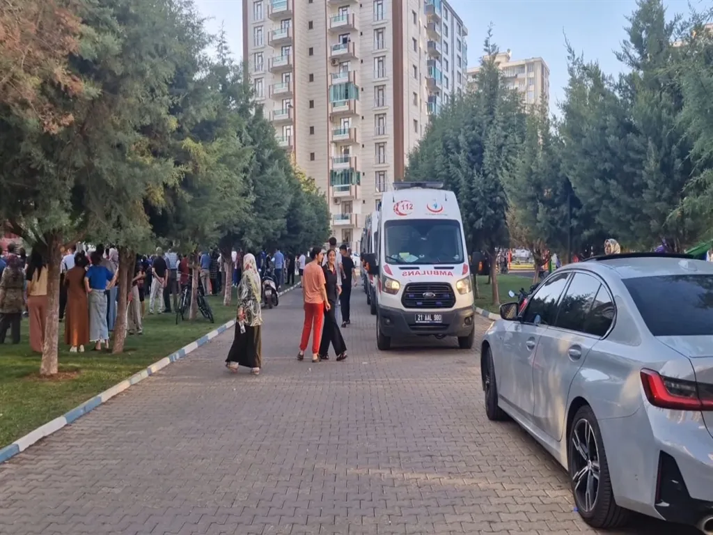 Diyarbakır'daki acı dolu yangın davasında mahkemeden tanıklar için zorla getirme kararı