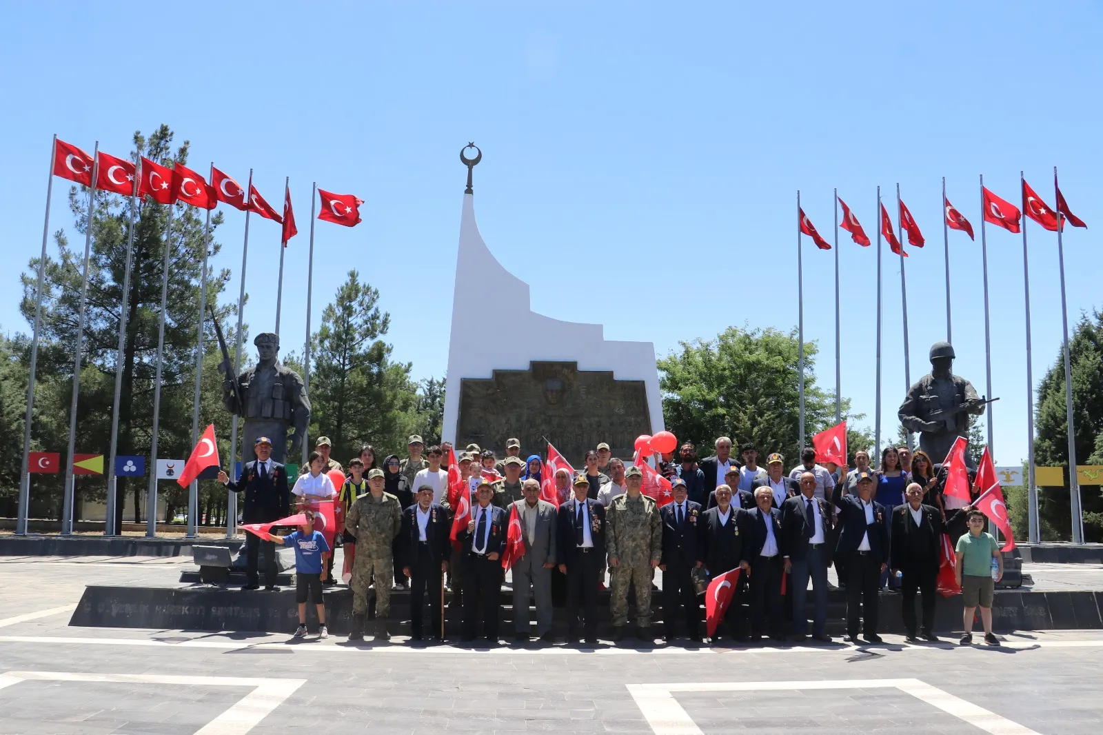 Diyarbakır'da 2235 yıllık gelenek 7'nci Kolordu Komutanlığı'nda görkemli yıl dönümü