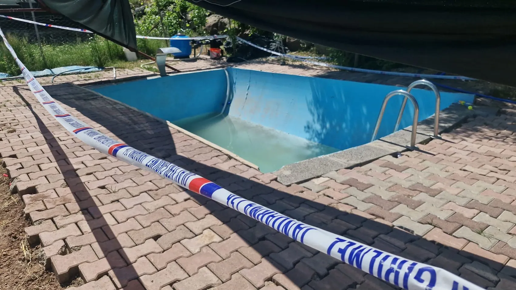 Diyarbakır Bağlar'da acı son Kayıp olarak aranan 5 yaşındaki Menesa havuzda bulundu