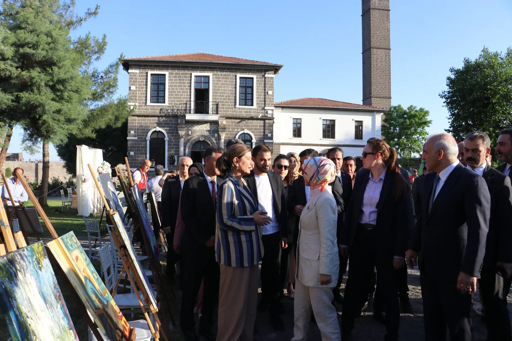 Diyarbakır'da Aile Şenliği Bakan Göktaş nüfusun yaşlanmasına karşı projeleri anlattı