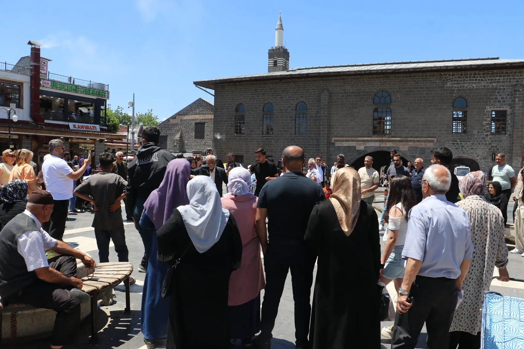 Kurban Bayramı tatili Diyarbakır turizmine ilaç gibi geldi Esnafın yüzü yeniden güldü
