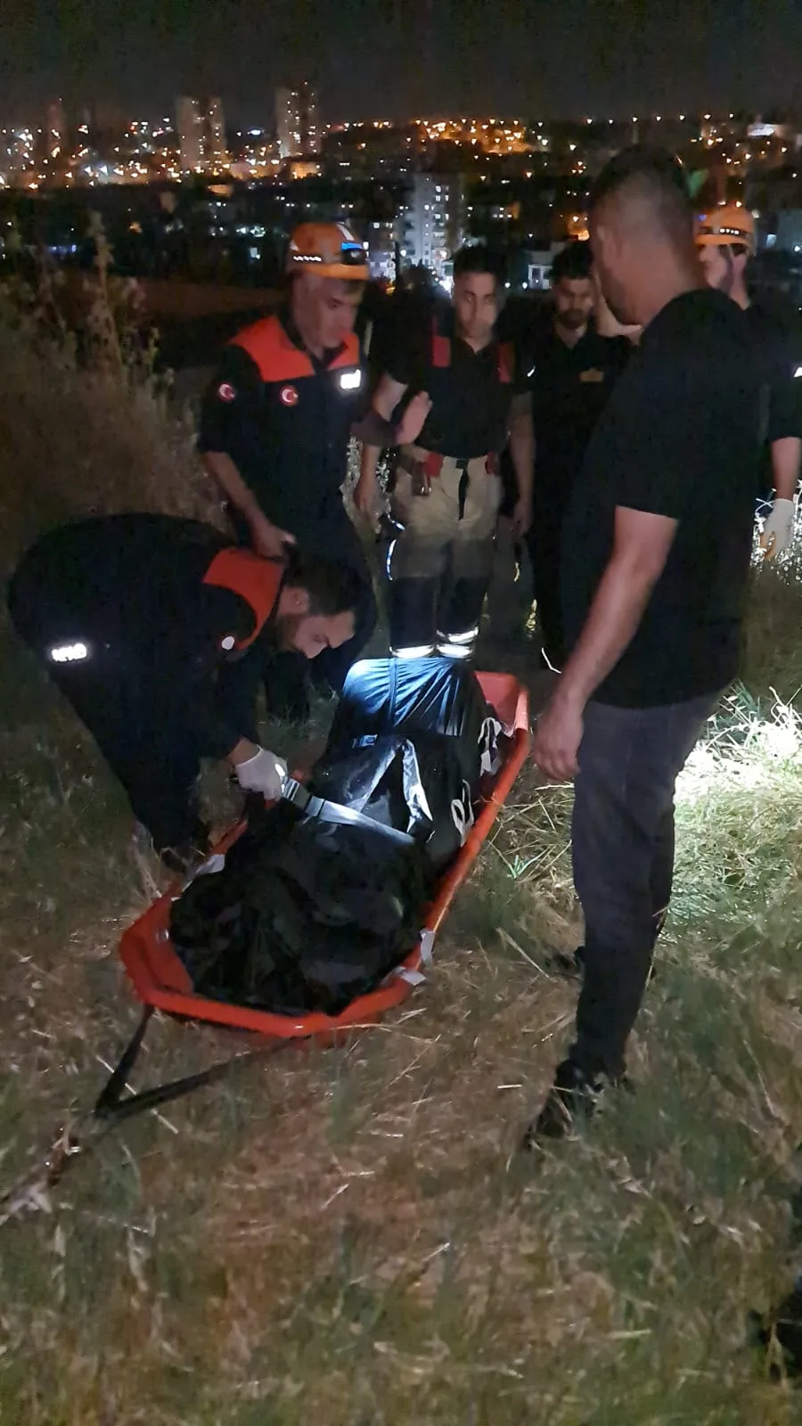 Diyarbakır Yenişehir'de kayıp ihbarı trajik bitti Şılbe'deki uçurumda cansız beden bulundu