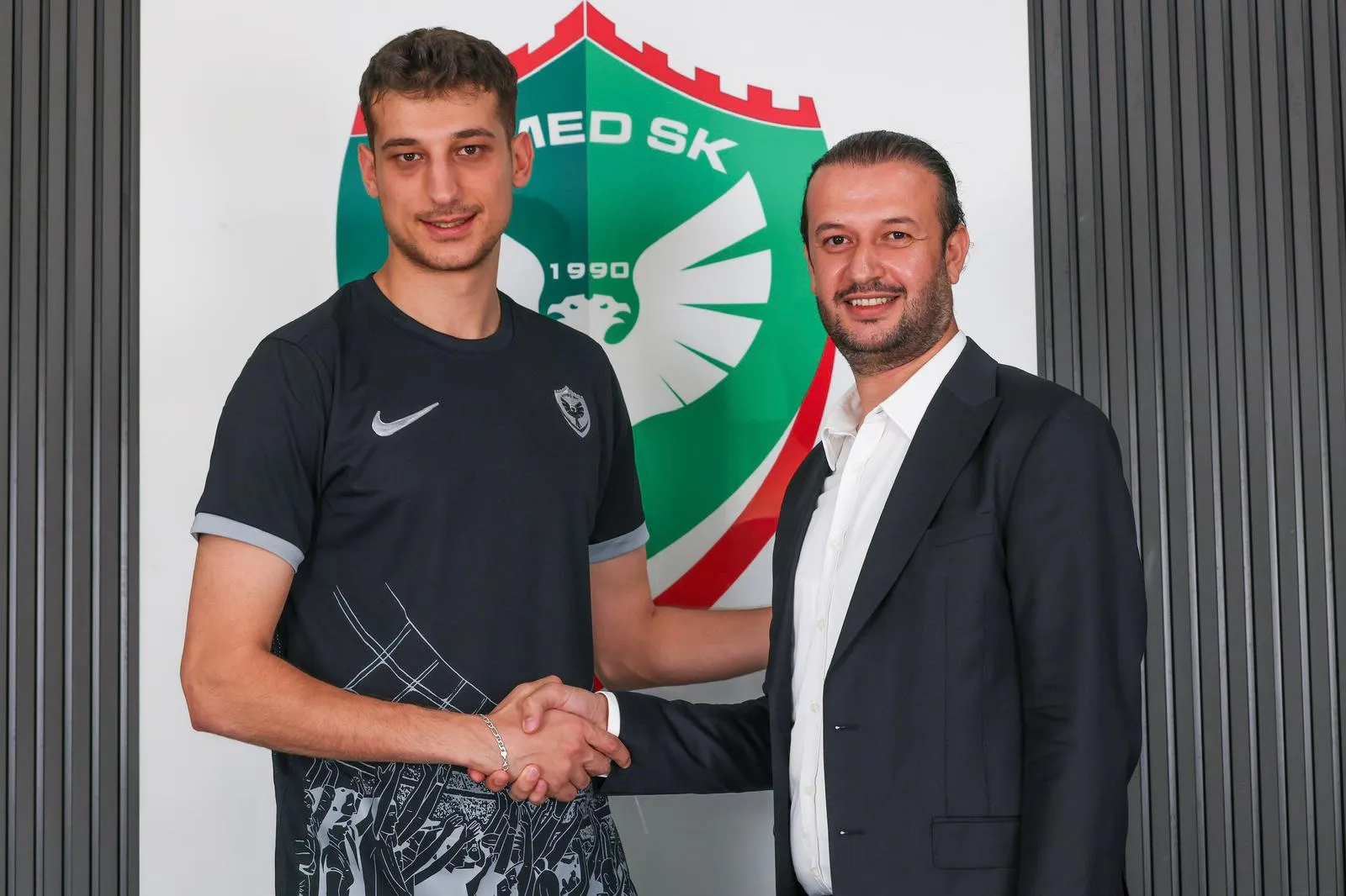 Amedspor'da yeni sezonun ilk imzası atıldı Kaleye Mustafa Burak Bozan takviyesi