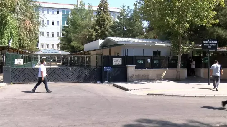 Diyarbakır'da yanlış suçlama ile öldürülen Ergün Arslan davasında yeniden karar verildi