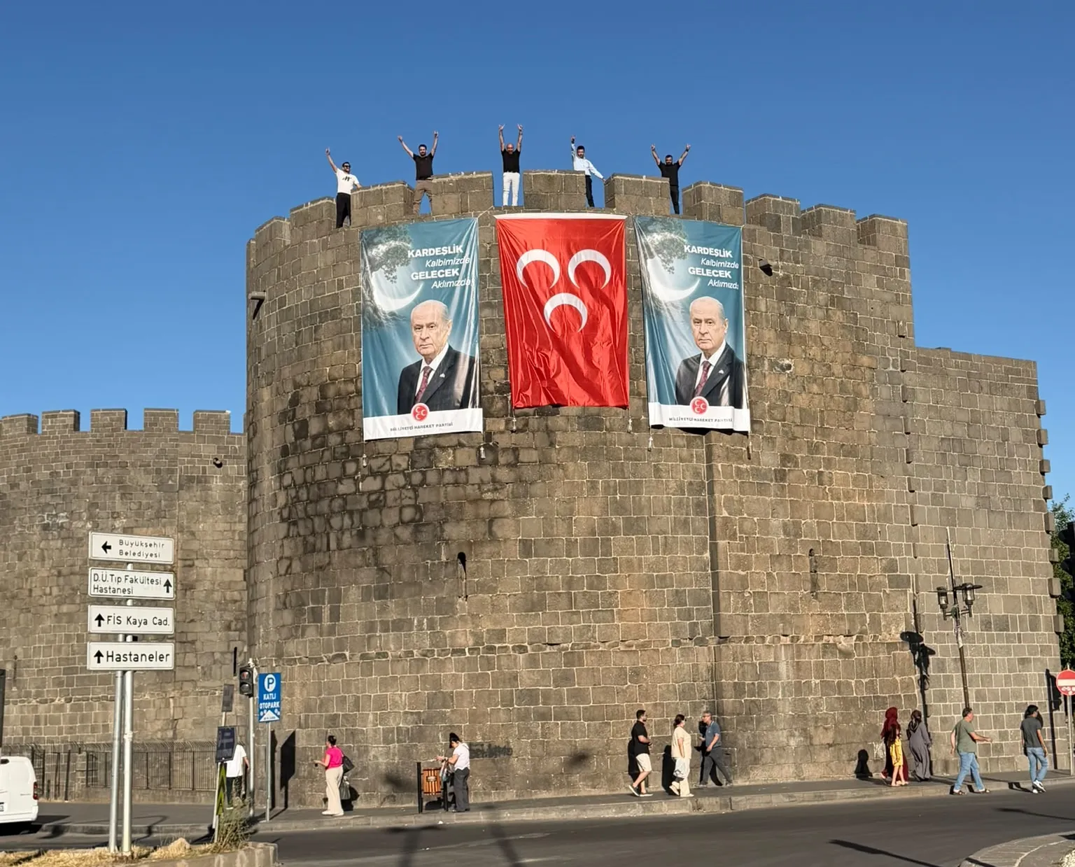 MHP’li Musa Küçük’ten Sur’da açıklama Diyarbakır Terörsüz Türkiye projesine sahip çıkıyor