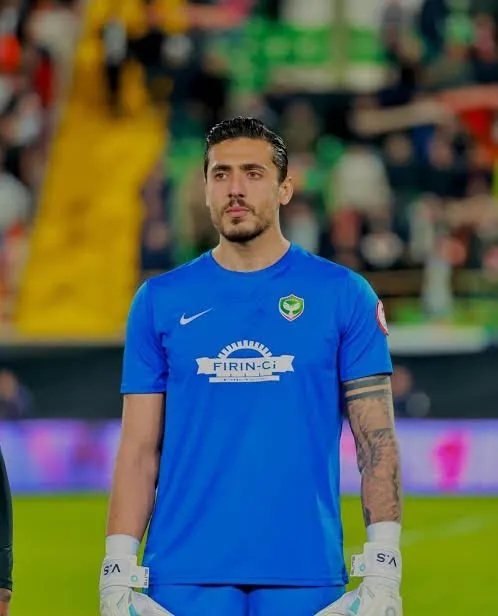 Amedspor’da şok gelişme Kaleci Veysel Sapan transfer görüşmeleri için kamptan ayrıldı