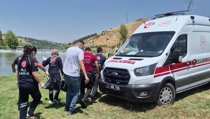 Sur ilçesinde Dicle Nehri'ne düşen 42 yaşındaki Turgay Altun hayatını kaybetti