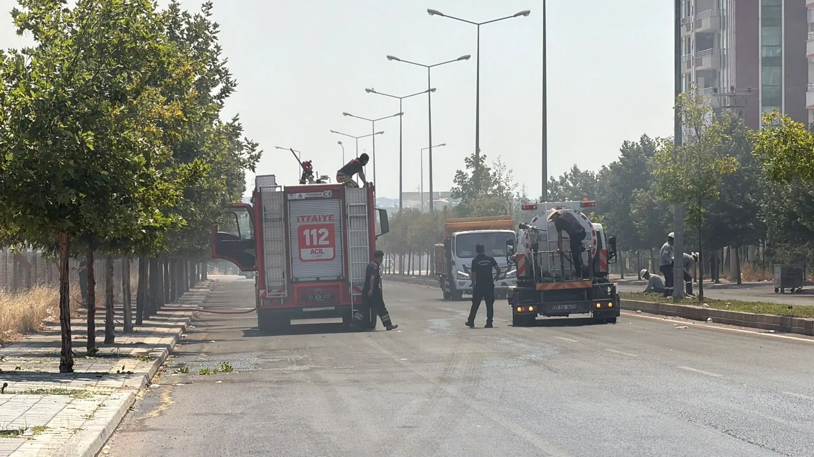 Diyarbakır Yenişehir'de korkutan anız yangını 400 dönümlük arazi küle döndü