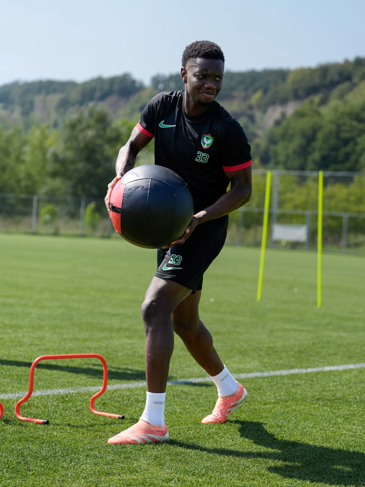 Amed Sportif Faaliyetler'de Trabzonspor mesaisi İlk antrenman Kocaeli'nde yapıldı