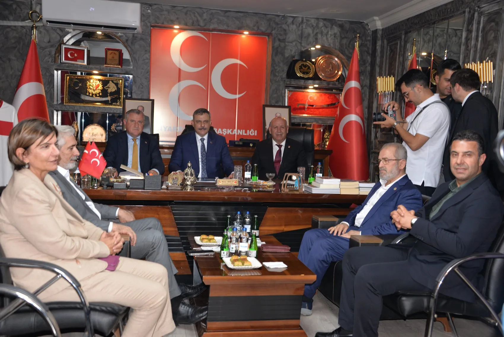 Bakanlar Çiftçi ve Bak Diyarbakır'da Amedspor maçı öncesi kritik temaslar gerçekleştirildi