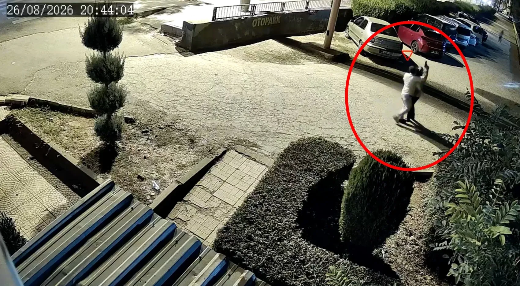 Diyarbakır'da boşanma aşamasındaki eşini parkta vurdu Çocuğunu alıp kaçtı, o anlar