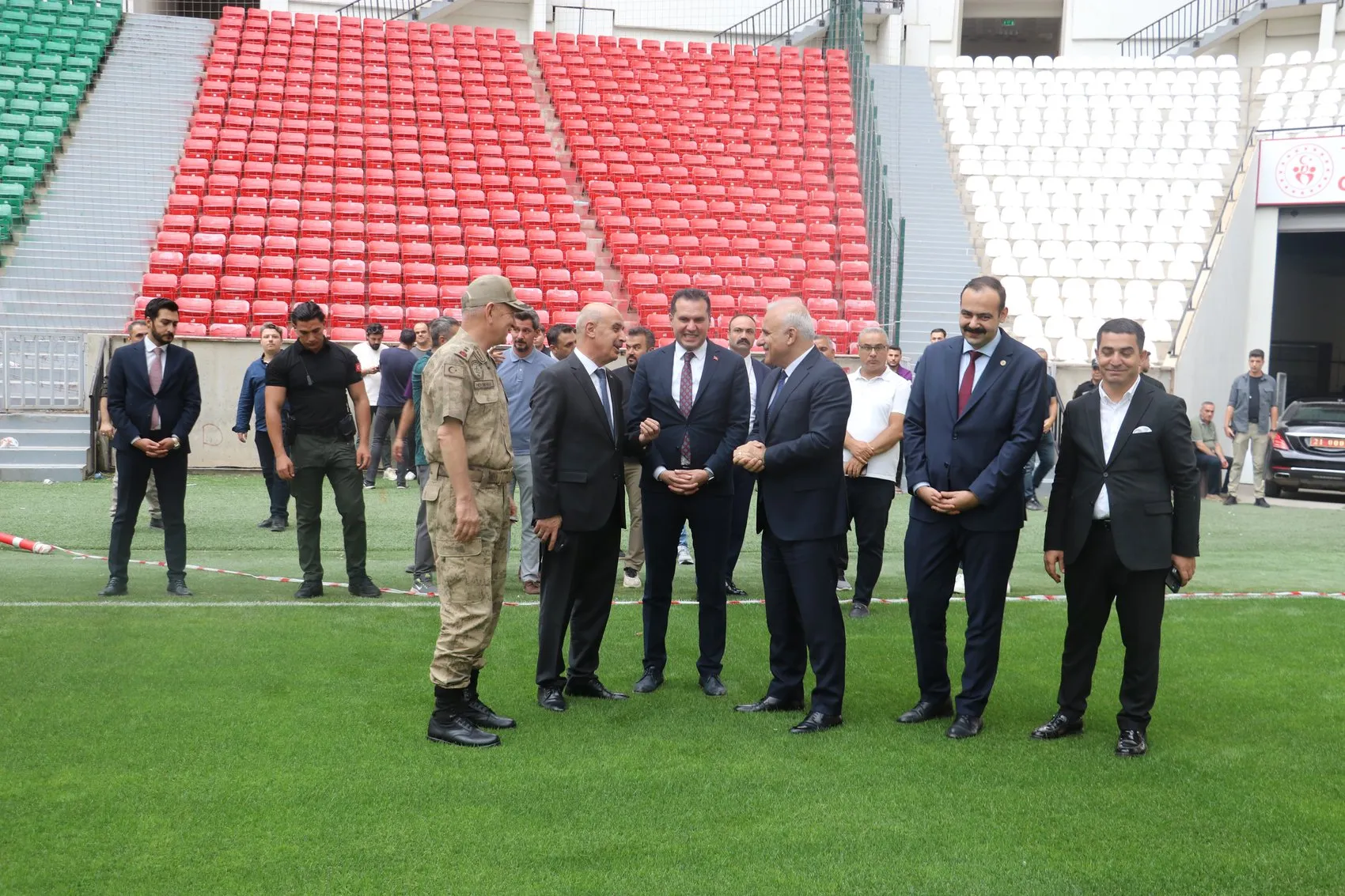 Amedspor Süper Lig maratonuna hazır Diyarbakır Stadyumu’nda son rötuşlar yapılıyor