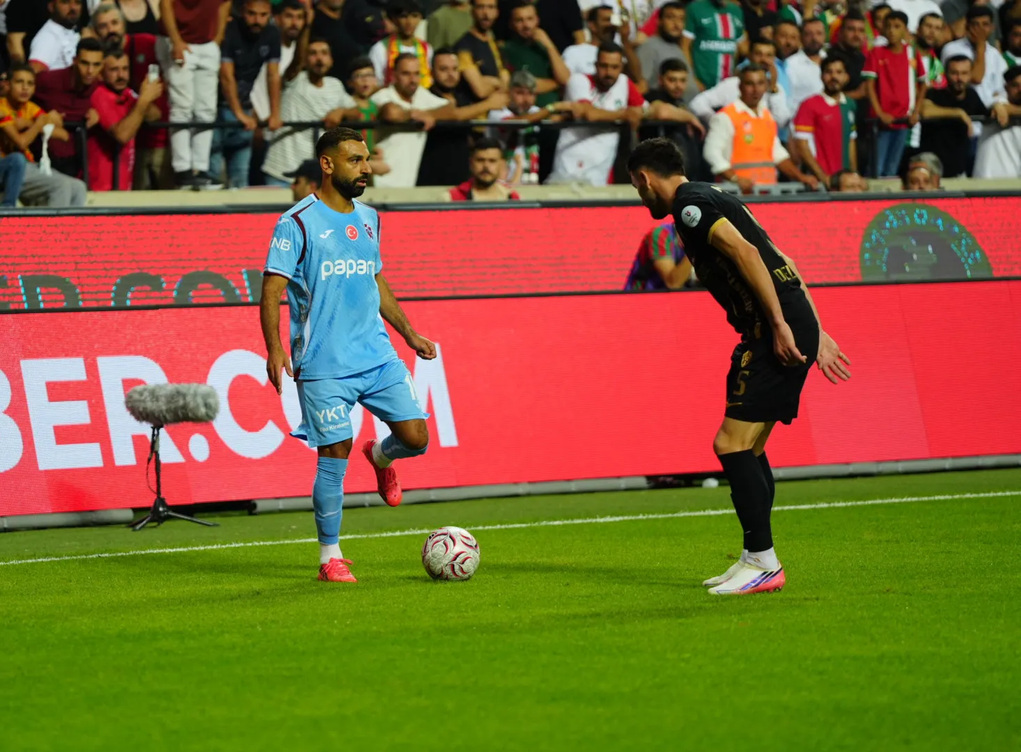 Diyarbakır'da dev maç Amed'in: Trabzonspor'u 90'da Orban'la devirdi